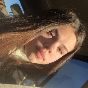 Maryana Hicks 